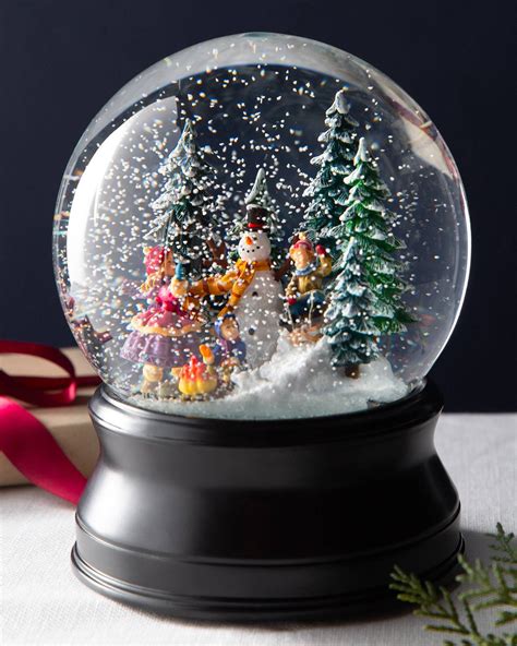 Christmas Snow Globes .